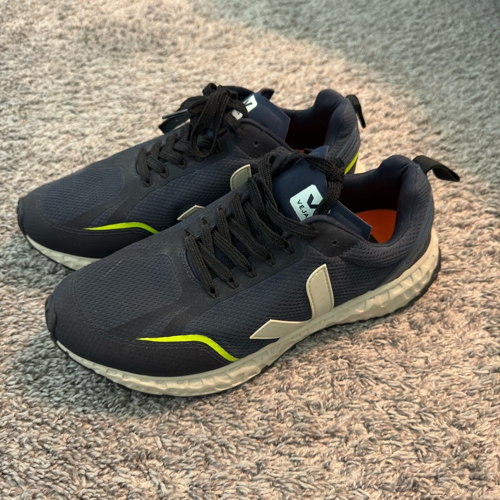 Veja Condor blue size 9